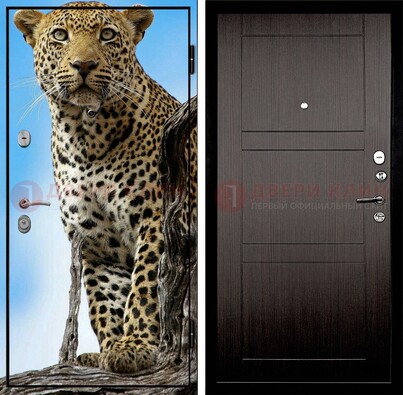 Железная дверь с рисунком гепарда снаружи ДФ-27 в Можайске
