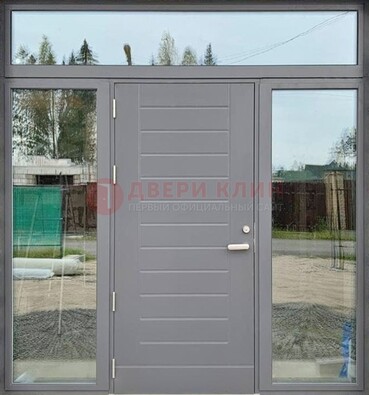Серая стальная дверь с панелью МДФ и стеклянными фрамугами ДФГ-28 в Можайске