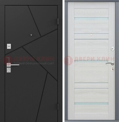 Черная железная дверь c МДФ с белой внутренней стороной ДМ-249 в Можайске