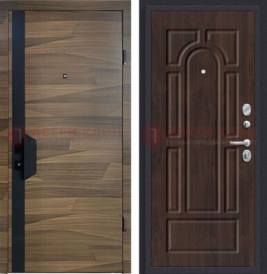 Коричневая железная дверь с МДФ панелями для квартиры ДМ-477 в Архангельске