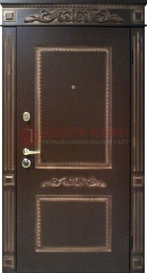 Входная дверь с массивом дуба в темном цвете ДМД-65 в Можайске