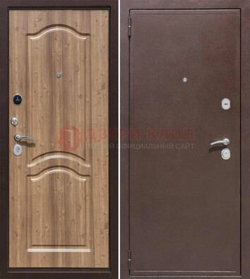 Коричневая железная дверь с порошковым окрасом ДП-191 в Можайске