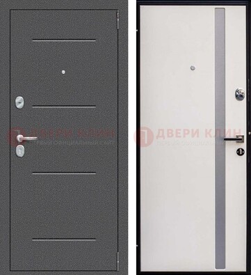 Железная дверь с порошковым напылением и белой МДФ ДП-212 в Можайске