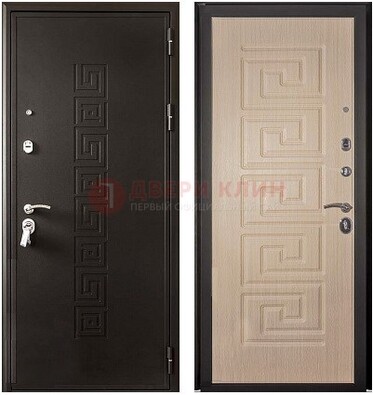 Коричневая стальная дверь с порошковым напылением с дизайном ДП-37 в Можайске