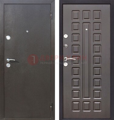 Коричневая железная дверь с порошковым окрасом ДП-63 в Можайске