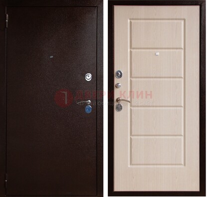 Коричневая металлическая дверь с порошковым окрасом ДП-92 в Можайске
