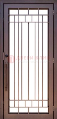 Стальная решетчатая дверь в коричневом цвете ДР-12 в Можайске