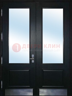 Черная двухстворчатая металлическая дверь со стеклом ДС-25 в Можайске