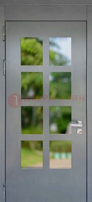 Серая металлическая дверь со стеклом ДС-78 в Можайске