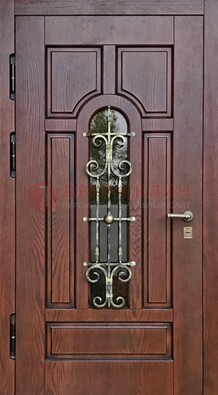 Cтальная дверь со стеклом и ковкой в коричневом цвете ДСК-119 в Можайске