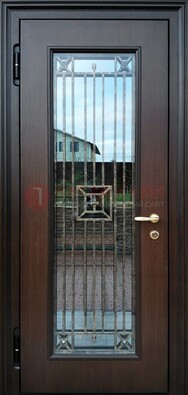 Железная дверь с большим стеклом и ковкой ДСК-187 в Можайске
