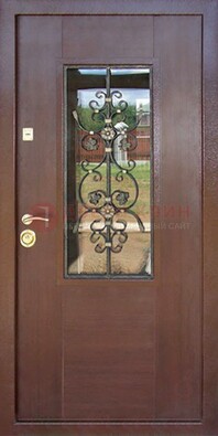 Входная дверь Винорит со стеклом и ковкой в коричневом цвете ДСК-212 в Можайске