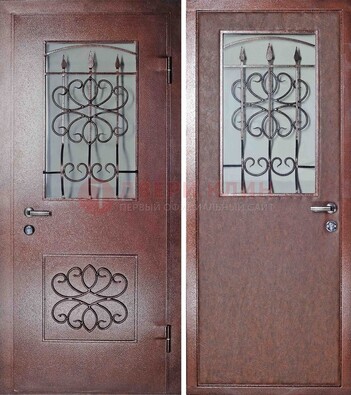 Железная дверь с прозрачным стеклом и ковкой ДСК-85 в кафе в Можайске
