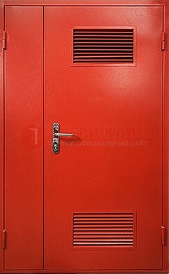 Красная железная техническая дверь с вентиляционными решетками ДТ-4 в Можайске