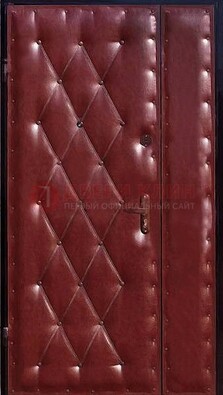 Бордовая тамбурная дверь ДТМ-25 в Можайске