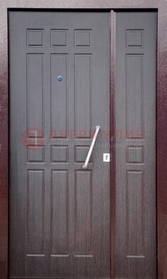 Коричневая тамбурная дверь ДТМ-30 в Можайске