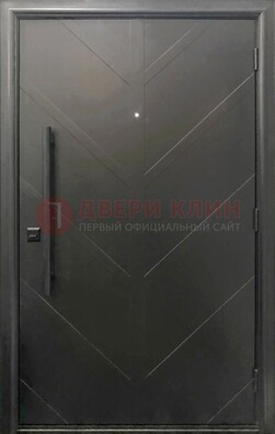 Современная металлическая дверь с виноритом ДВТ-255 в Архангельске