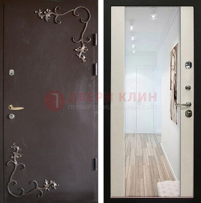 Железная дверь с порошковым напылением Темное серебро cо светлой МДФ с зеркалом ДЗ-109 в Можайске