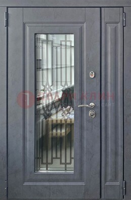 Серая стальная дверь Винорит со стеклом и ковкой ПЛ-29 в Можайске