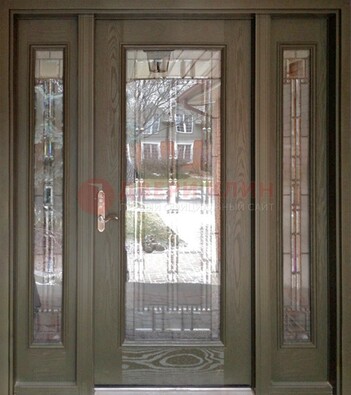 Коричневая стальная дверь с массивом дуба с витражом ВЖ-16 в Можайске