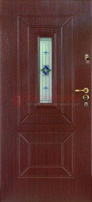 Бордовая железная дверь с витражом и отделкой массив ВЖ-3 в Можайске